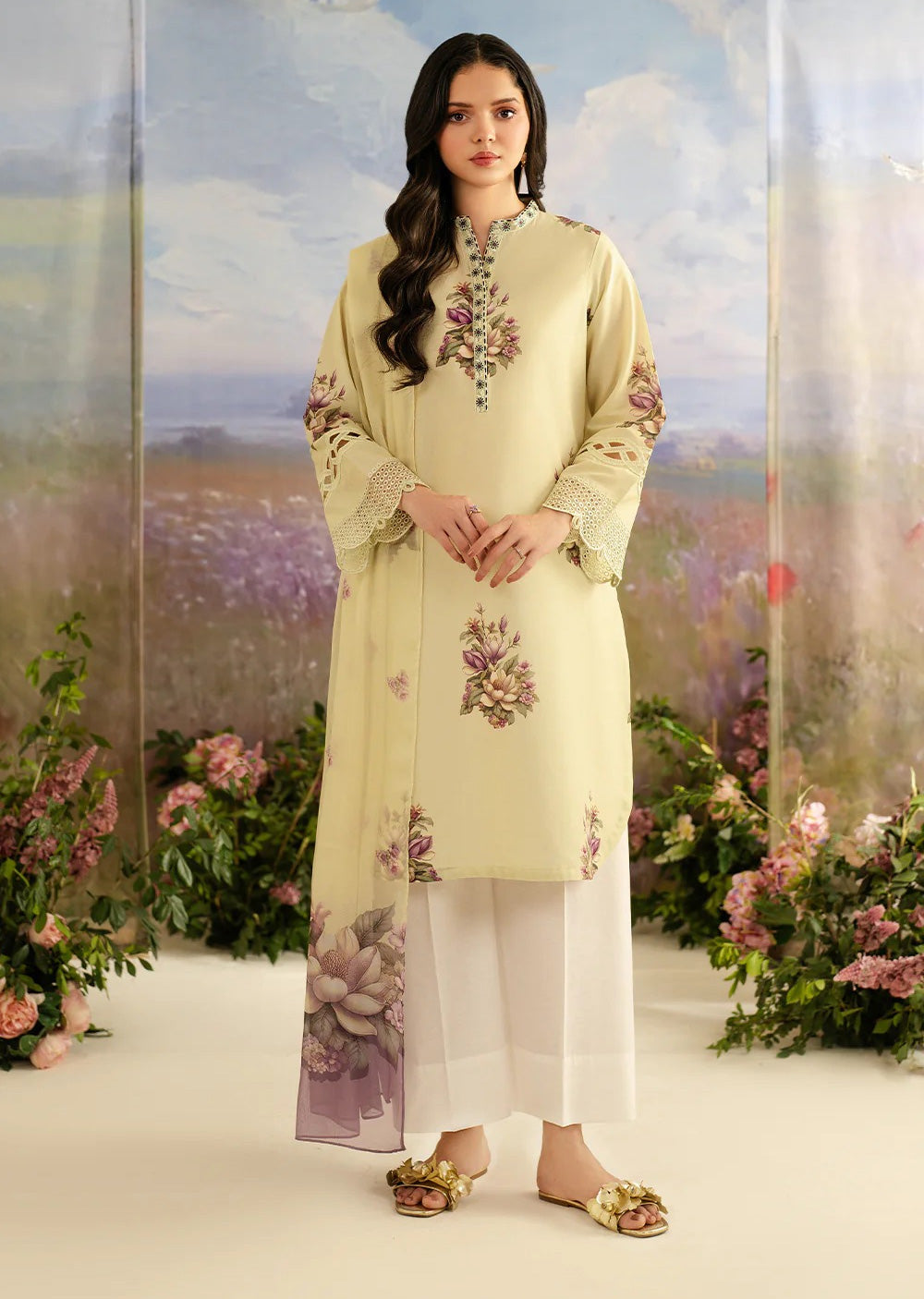 IFE-UE-459-Iznik Printed Lawn Edition 2025 - Memsaab Online