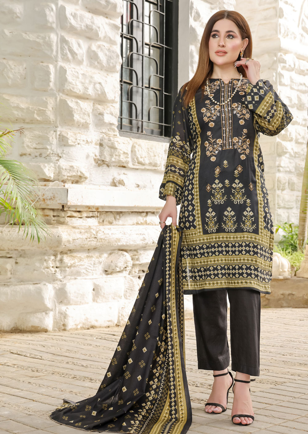 AMT48014 - Black/Gold Readymade Lawn Suit - Memsaab Online