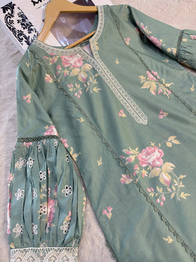 IFE-UE-453-Iznik Printed Lawn Edition 2025 - Memsaab Online
