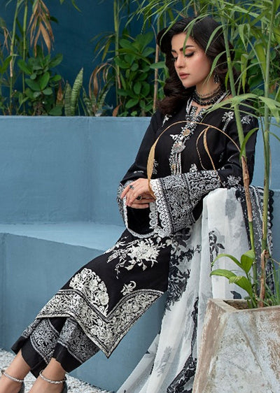 HSS-134 - Readymade Heeras Suit - Memsaab Online