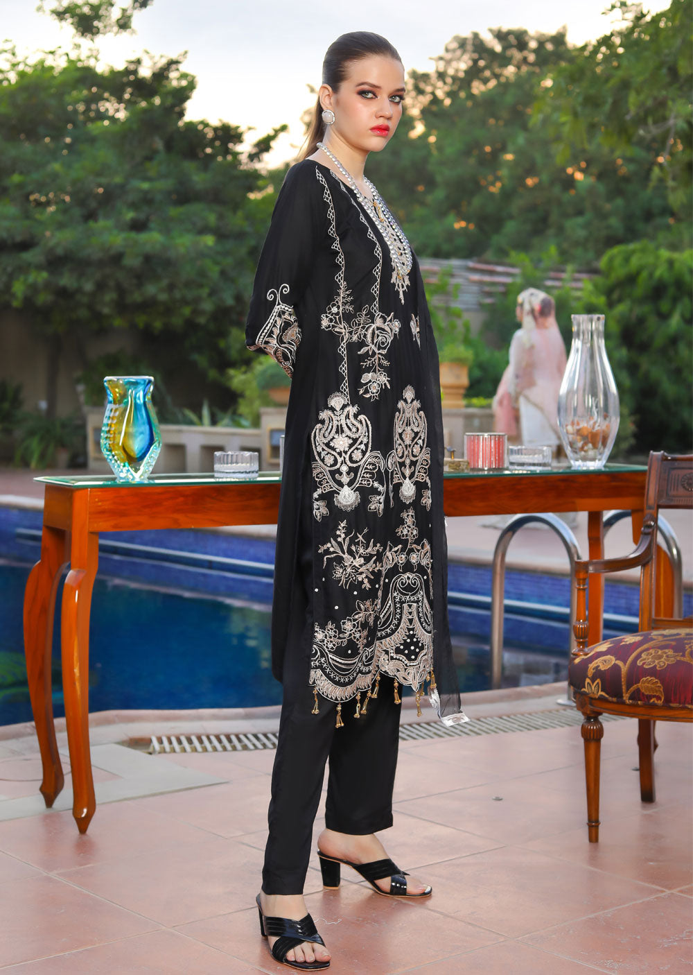 HK207 Rida Readymade Black Linen Suit - Memsaab Online