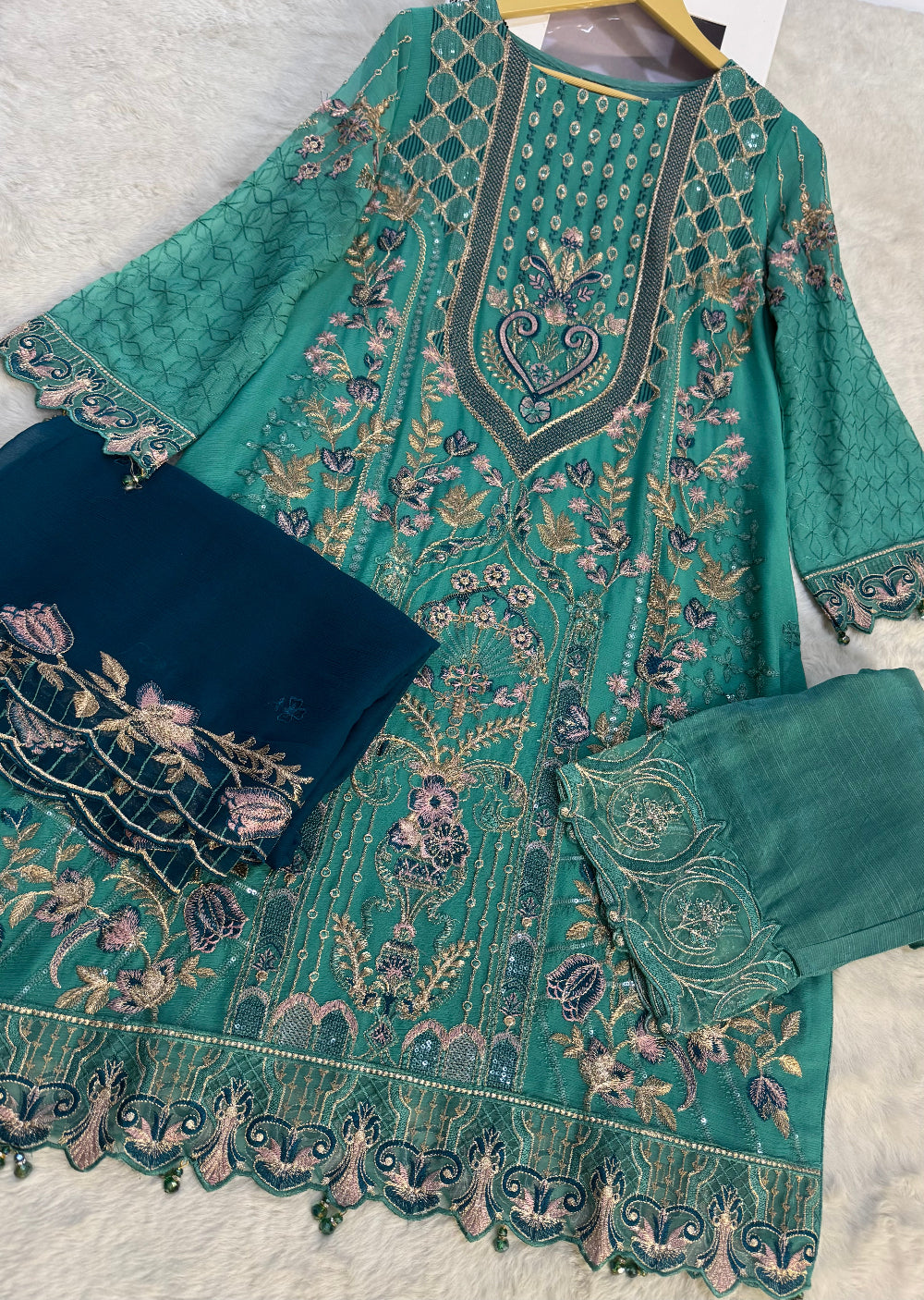 D-9992 - Readymade - Ramsha Chiffon Outfit - Memsaab Online