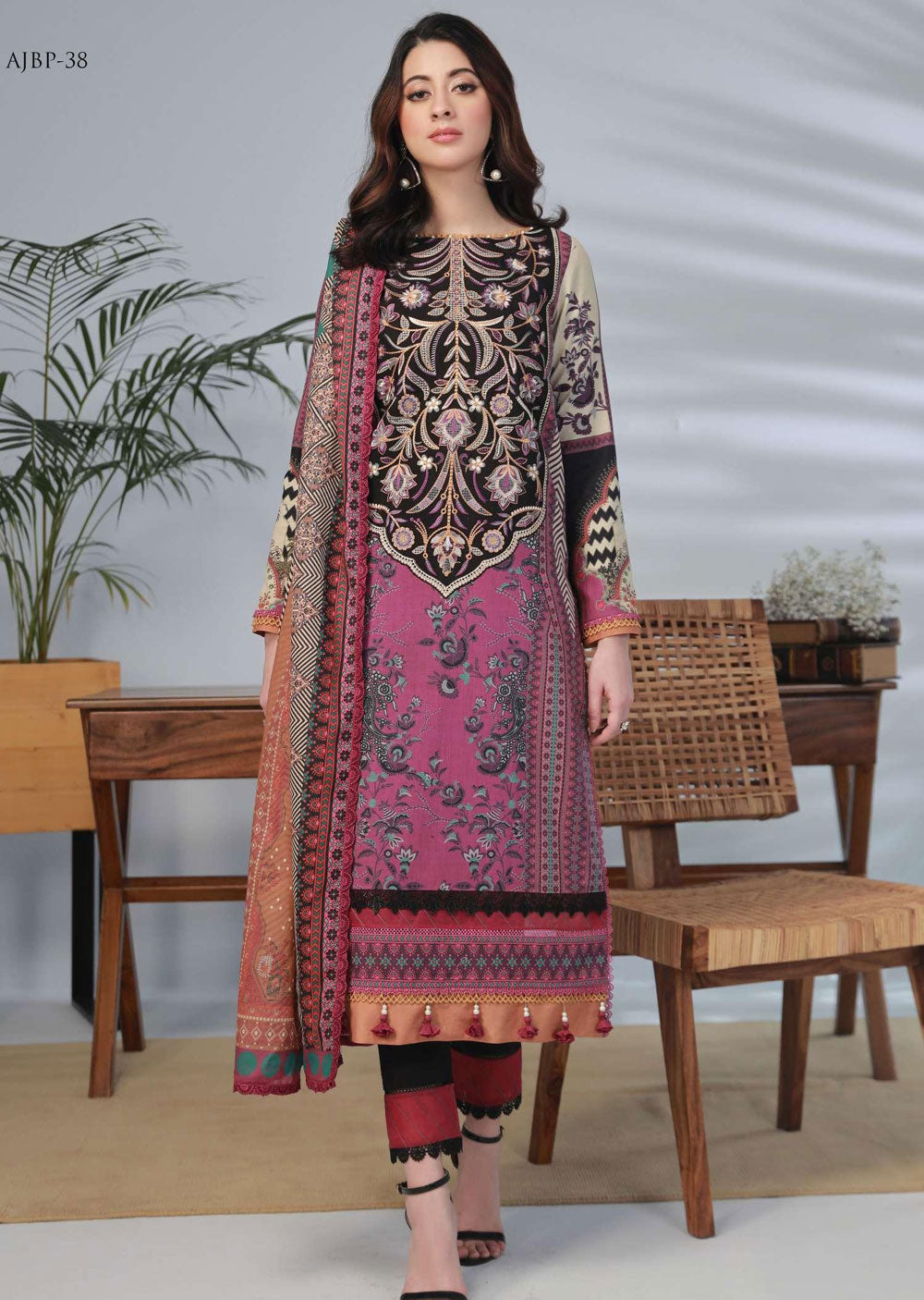 AJT-38-R - Readymade - Asim Jofa Prints Collection Vol 2 2023 – Memsaab