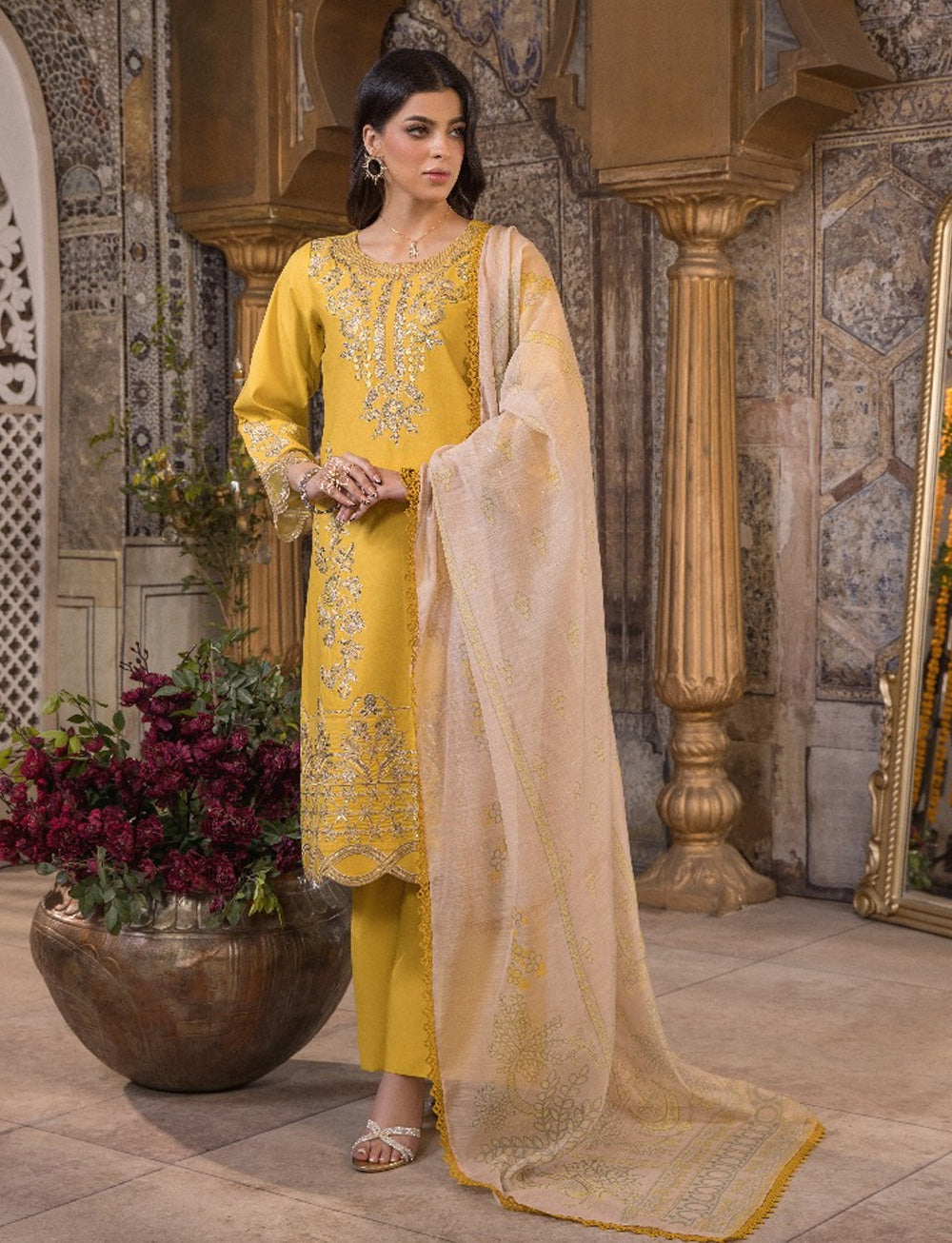 HSS-266 - Readymade Heeras Suit - Memsaab Online
