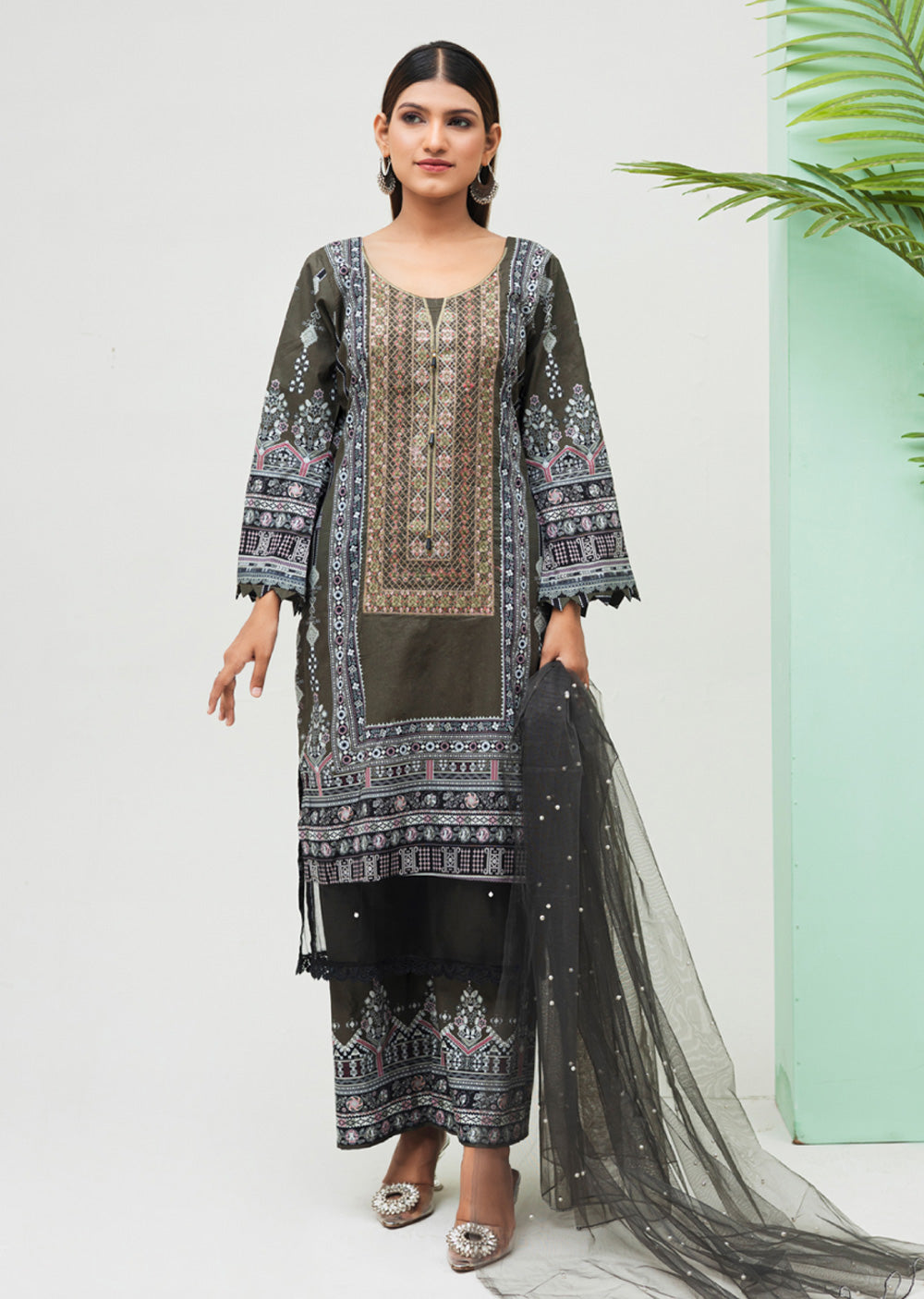 RTJ-03 - Readymade - Rangz Printed Lawn Suit 2025 - Memsaab Online