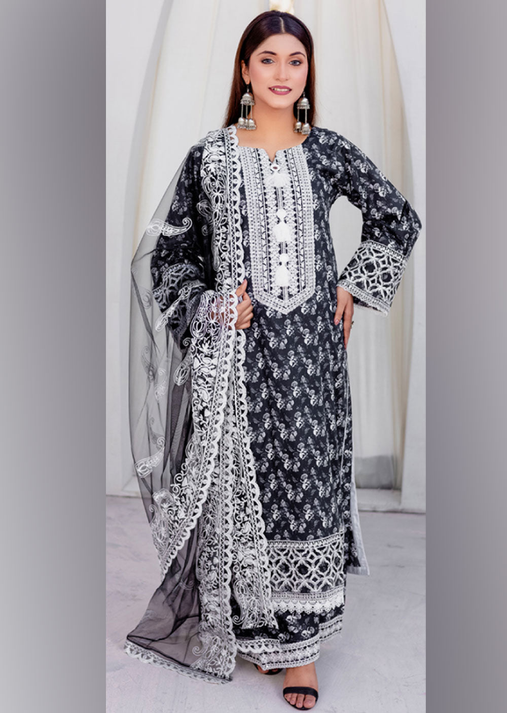 RGZ4003 Readymade Black/White Pearl Lawn Suit - Memsaab Online