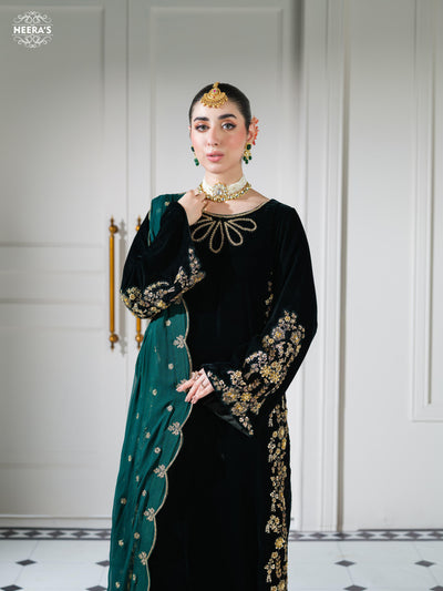 HSS-1151 - Readymade Luxury Velvet Heeras Suit - Memsaab Online