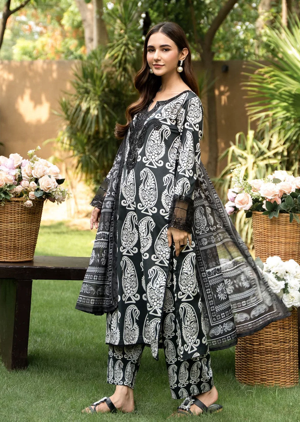 MNC-03 - Raha - Readymade - The Monochrome Collection by Raniya.H 2024 - Memsaab Online