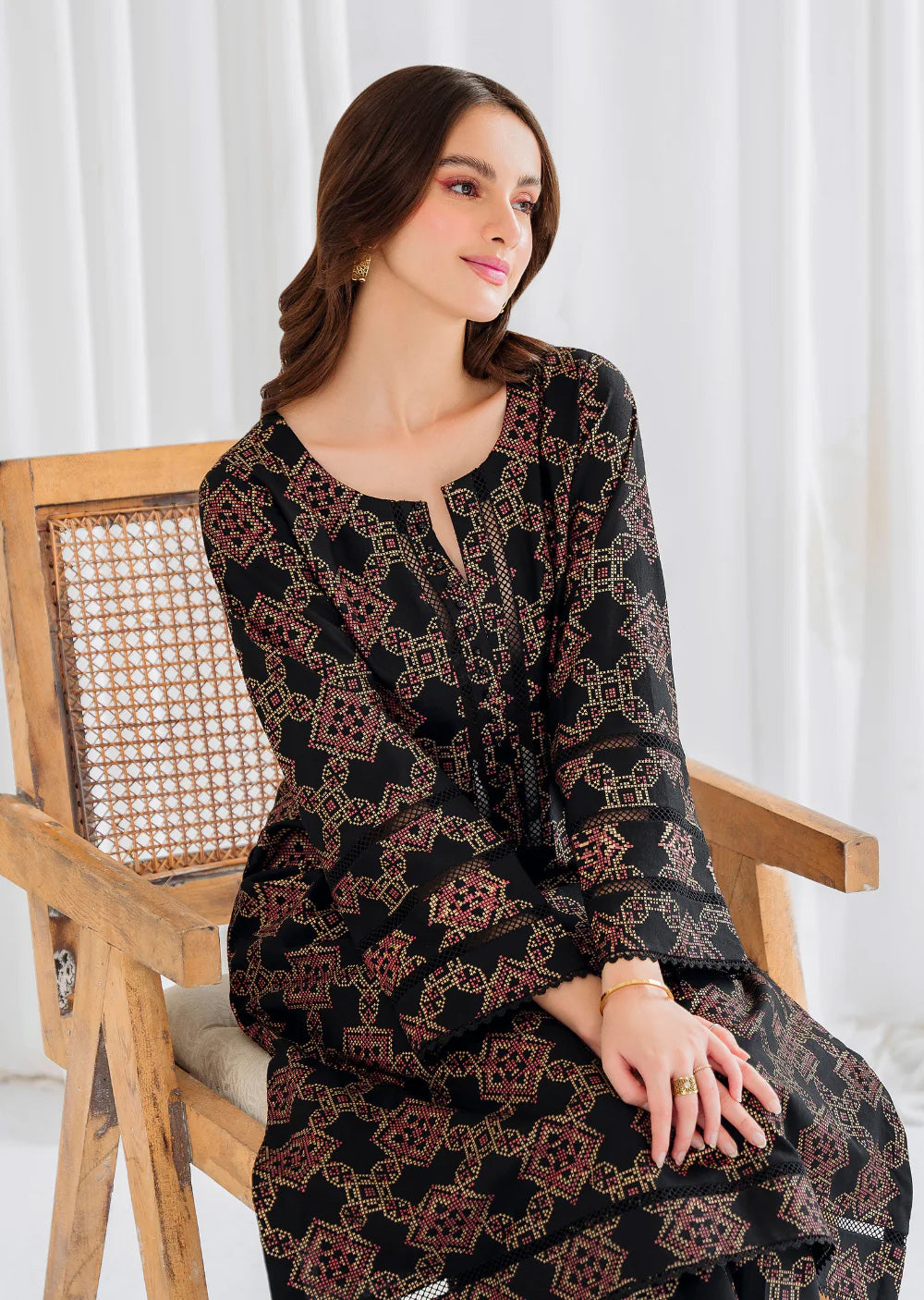 Arooshi - Readymade 3 Piece Garnet Suit - Memsaab Online