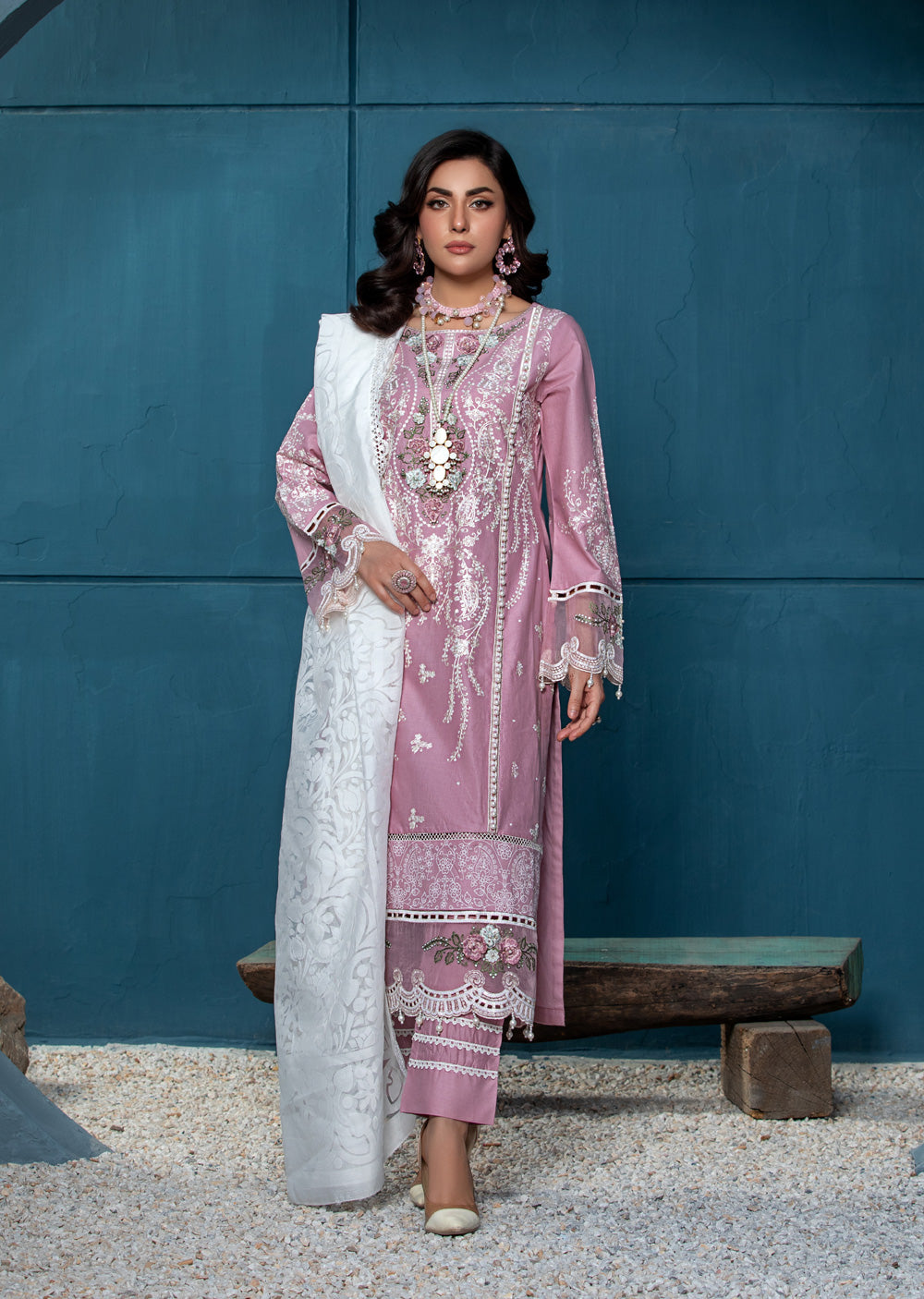 HSS-233 - Readymade Heeras linen Suit - Memsaab Online