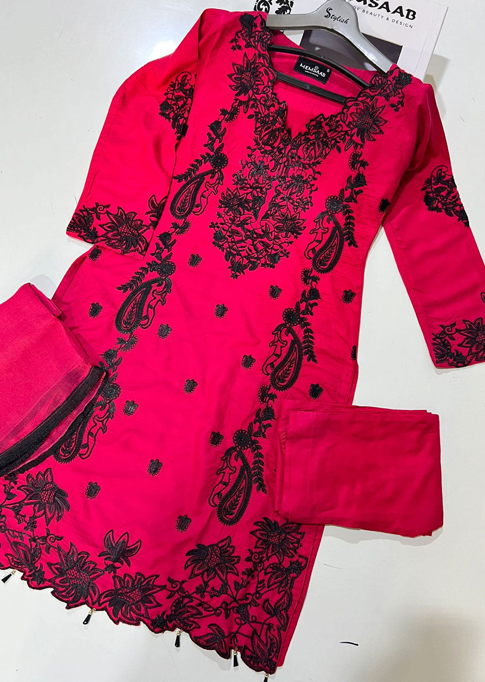 HK246 Rainma - Hot Pink Readymade Linen Suit - Memsaab Online