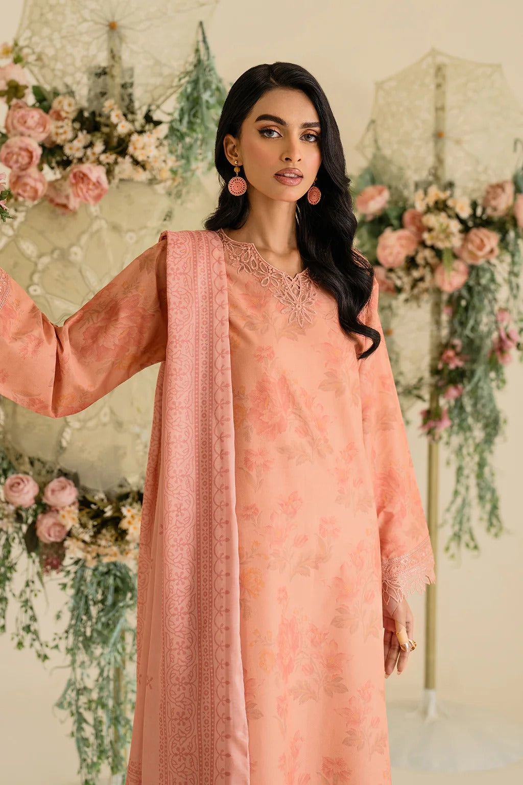 IFE-UE-433-Iznik Printed Lawn Edition 2025 - Memsaab Online