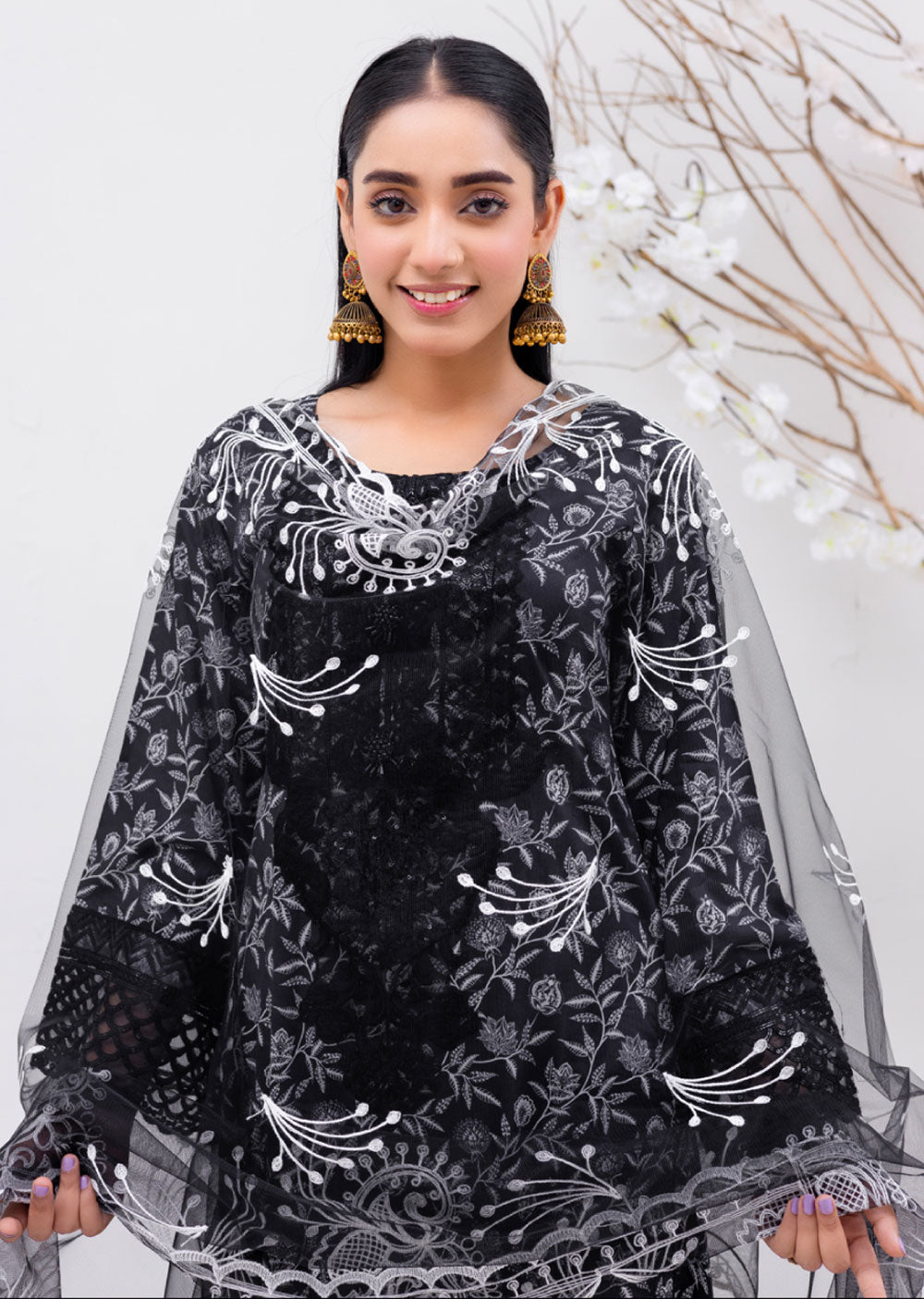 RGZ4011 Readymade Black/White Pearl Lawn Suit - Memsaab Online