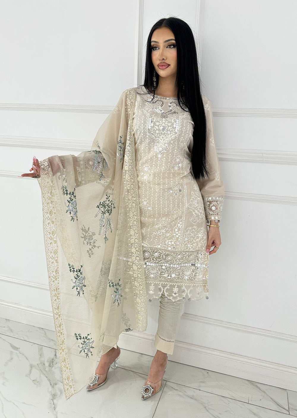 HSS-252 - Readymade Heeras linen Suit - Memsaab Online