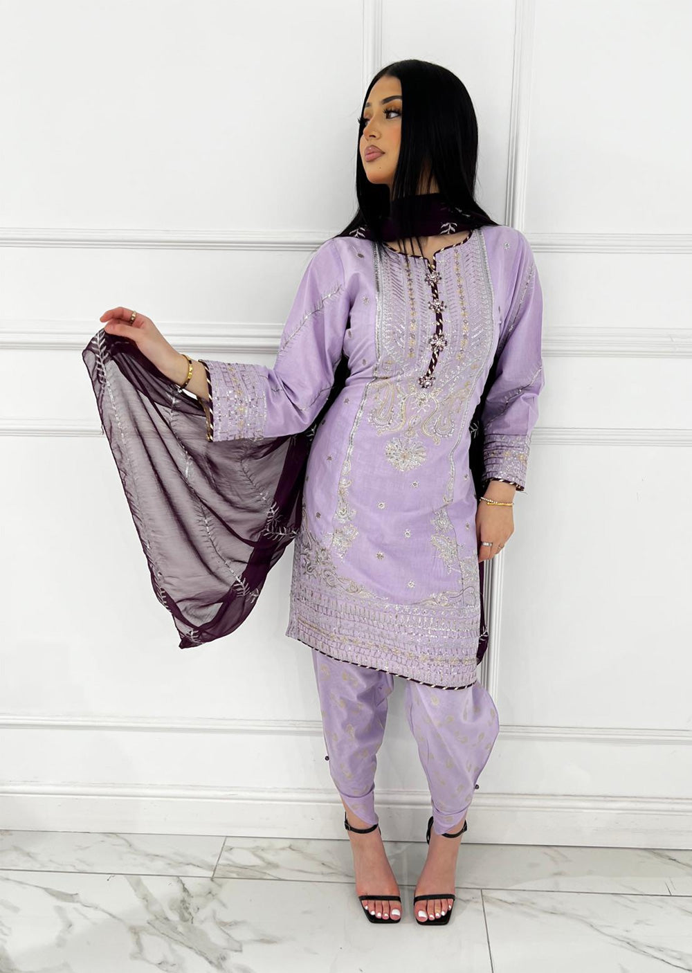 HSS-254 - Readymade Heeras Suit - Memsaab Online