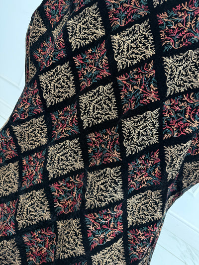 SMV101 Embroidered Velvet Shawl