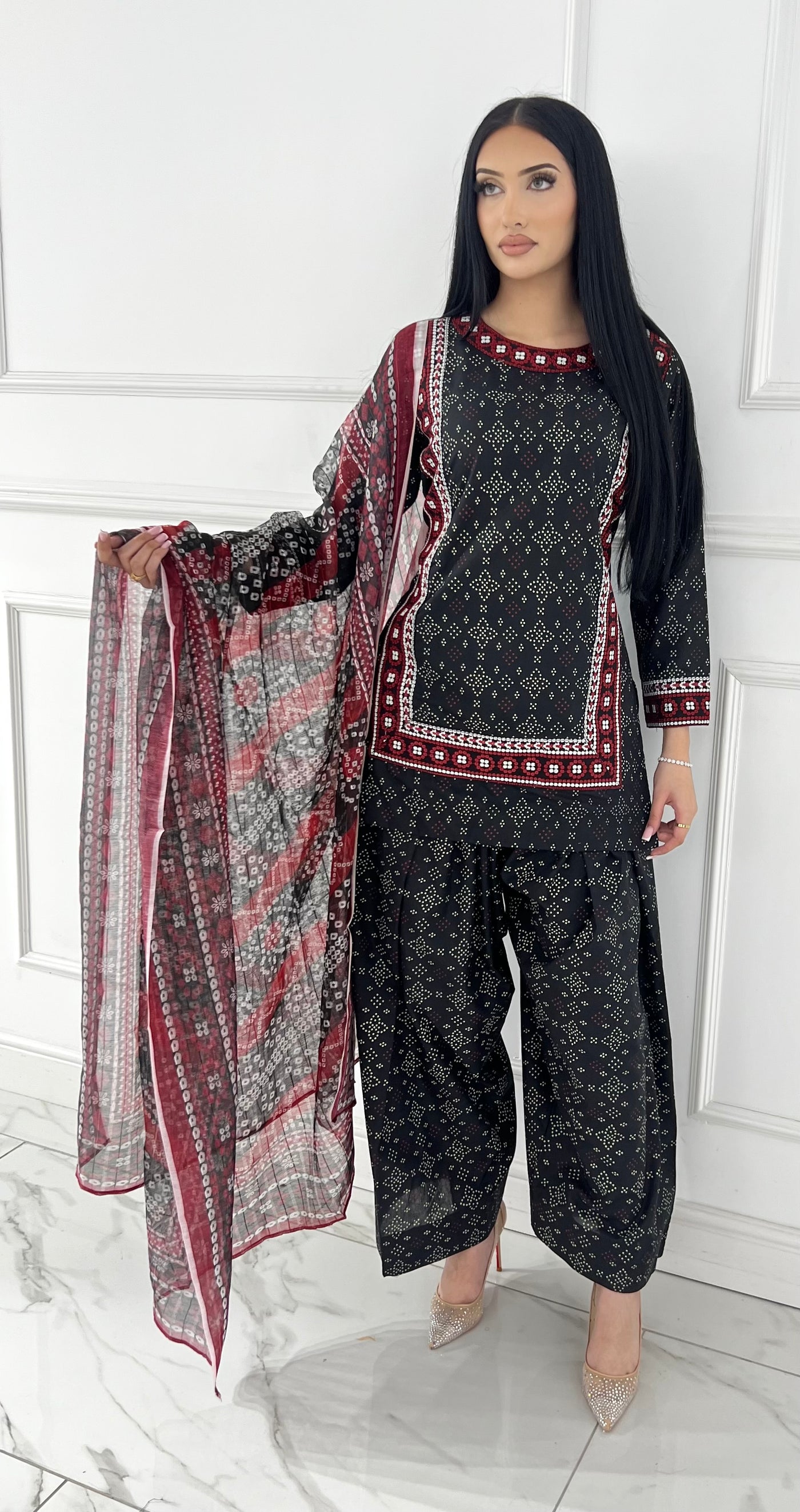 RBY-101 - Aari - Heavy Cotton Ajrak Suit