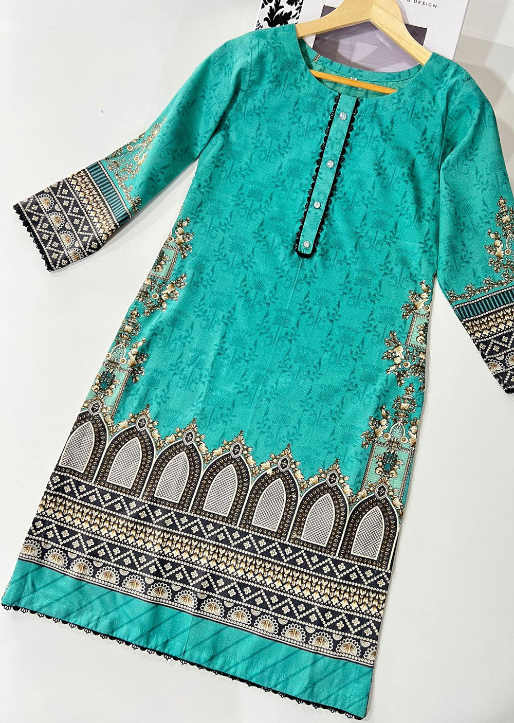 AMT45005-A Green Readymade Winter Dhanak Kurti - Memsaab Online