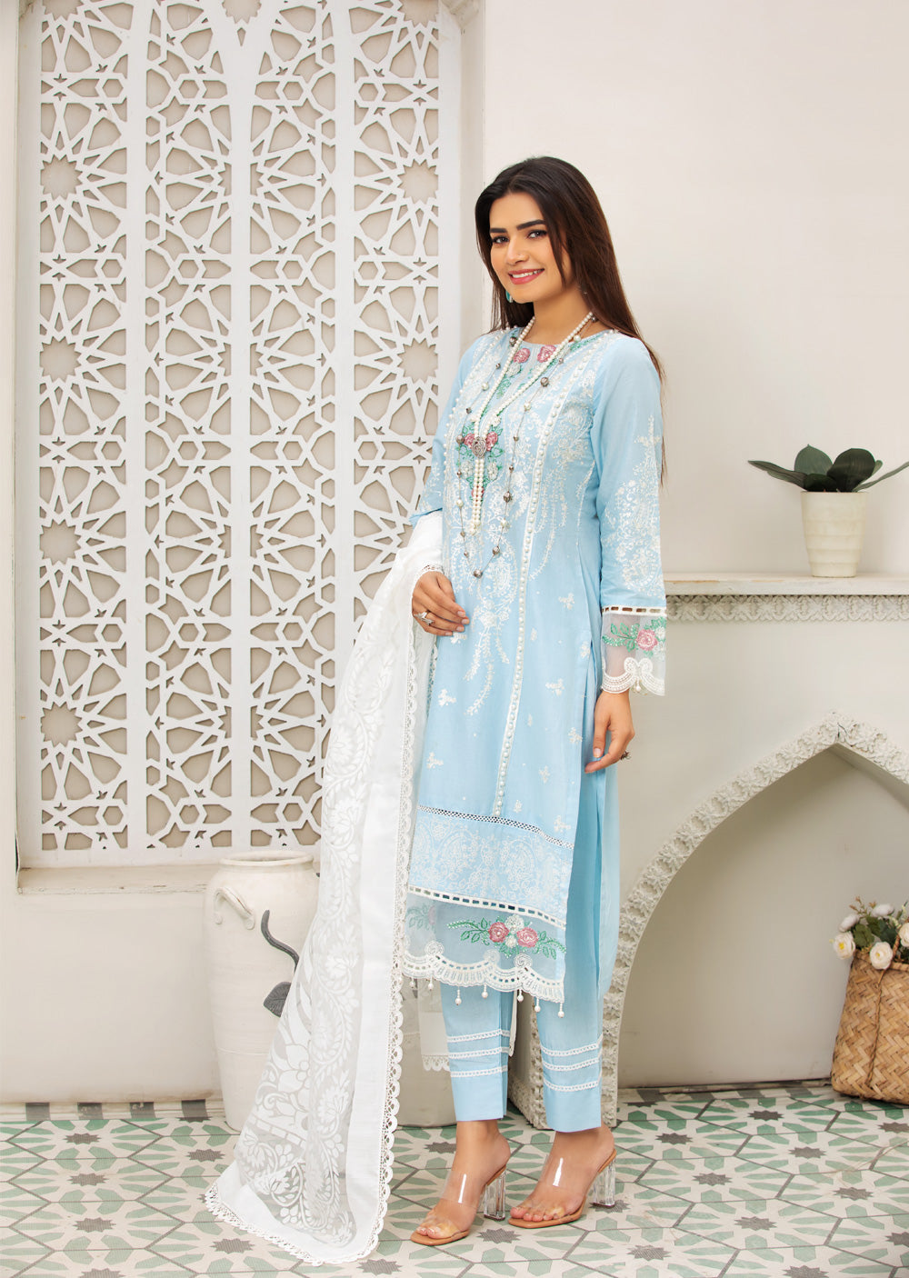 HSS-238 - Readymade Heeras linen Suit - Memsaab Online