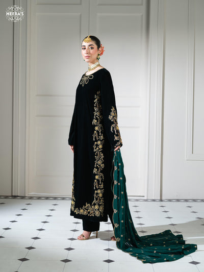 HSS-1151 - Readymade Luxury Velvet Heeras Suit - Memsaab Online