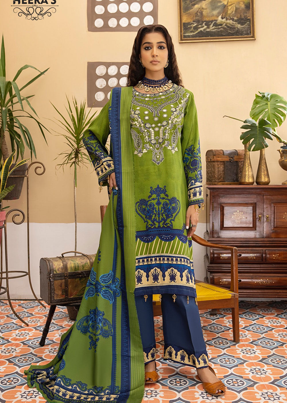 HSS-76 - Readymade Heeras Suit - Memsaab Online