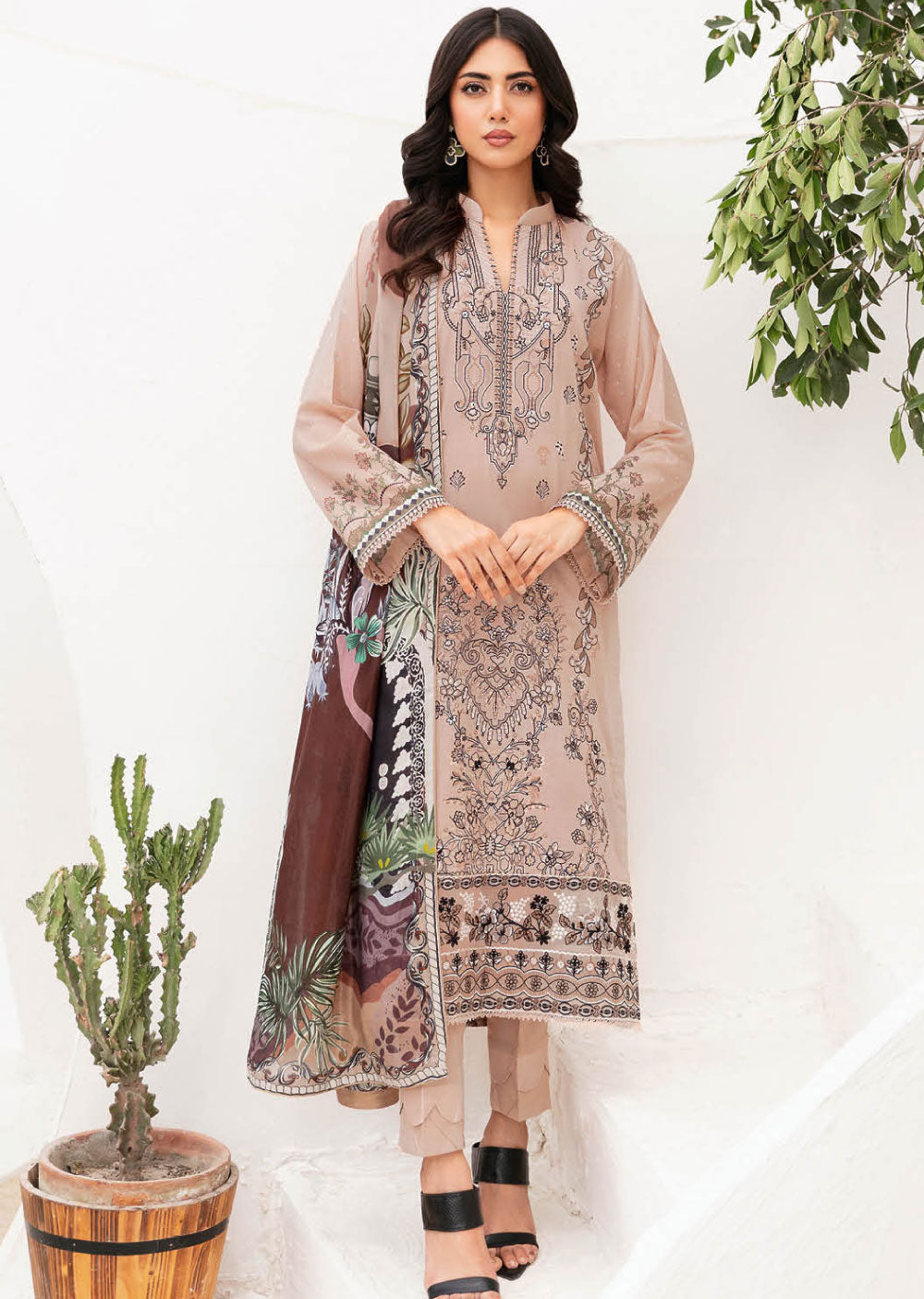 Z-1106-R - Readymade - Ramsha Mashaal Luxury Lawn Vol 11 - Memsaab Online