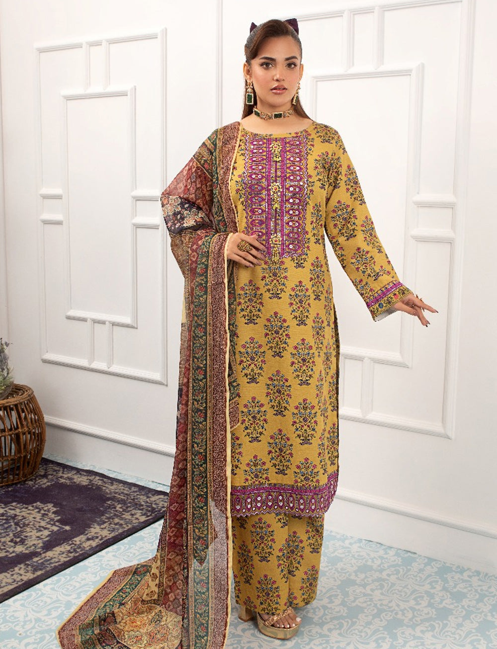 HSS-268 - Readymade Heeras Suit - Memsaab Online