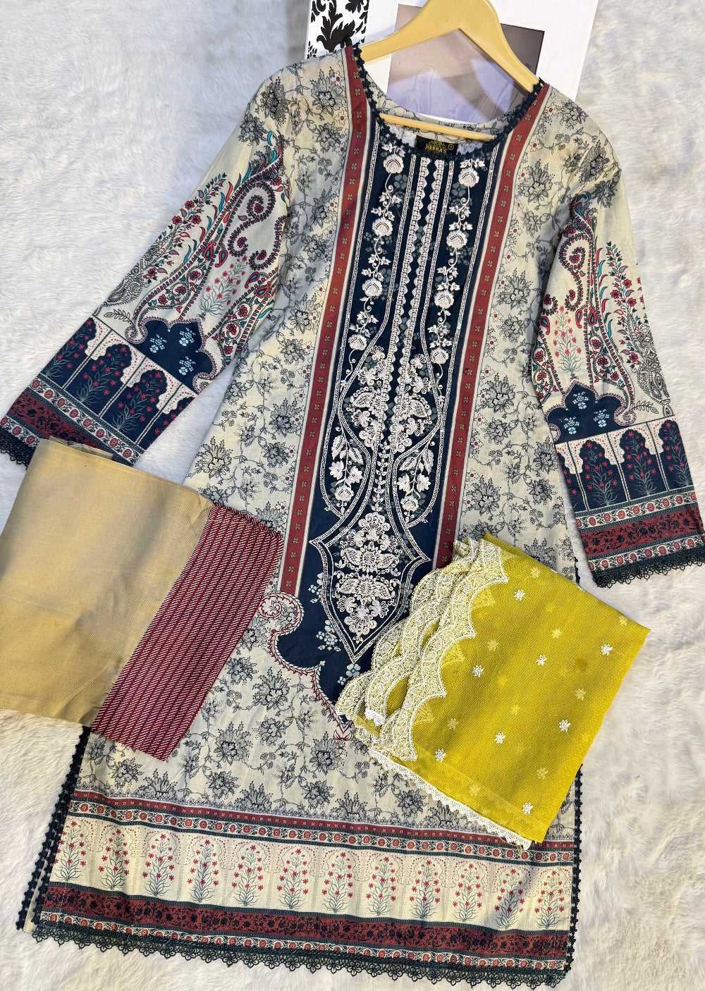 HSS-1142 - Readymade Heeras Suit - Memsaab Online