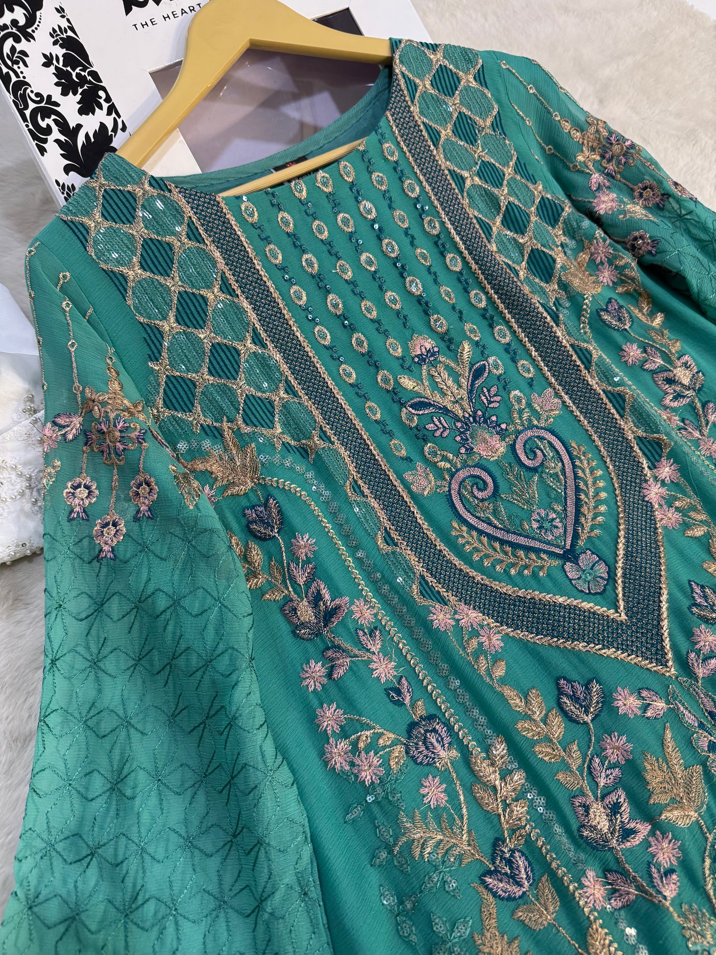D-9992 - Readymade - Ramsha Chiffon Outfit - Memsaab Online