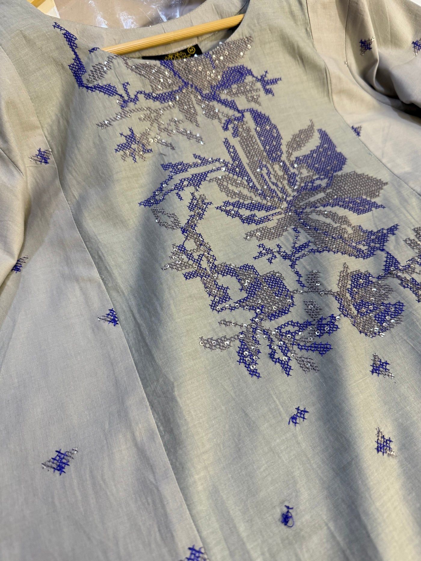 HSS-1115 - Readymade Heeras Suit - Memsaab Online