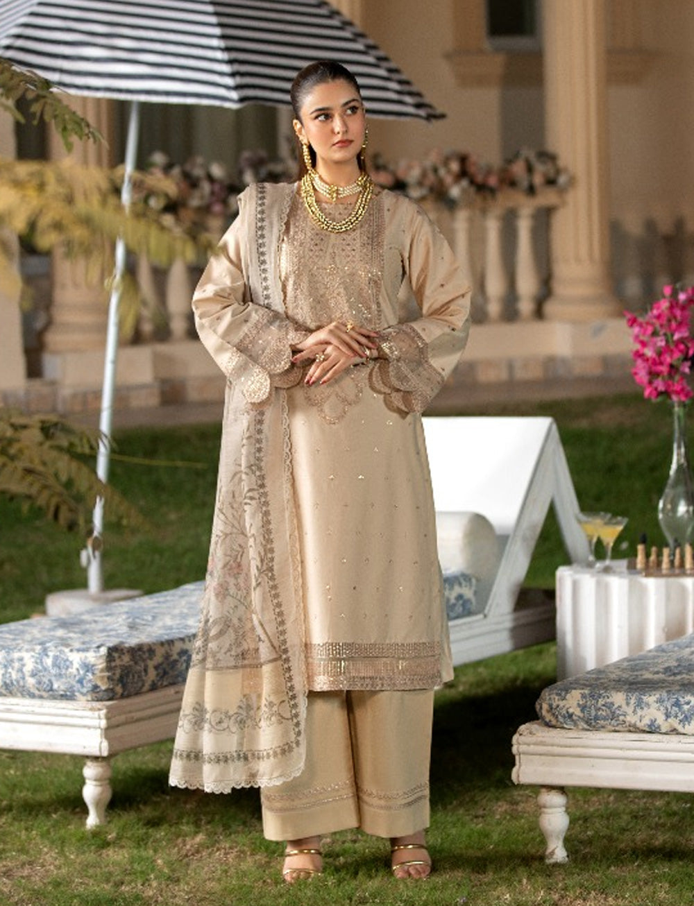 HSS-274 - Readymade Heeras Suit - Memsaab Online