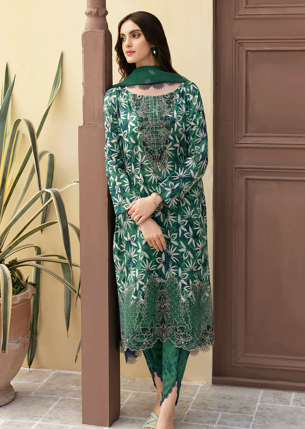 N-507 - Unstitched - Ramsha Rangrez Lawn Collection Vol 5 2024 - Memsaab Online