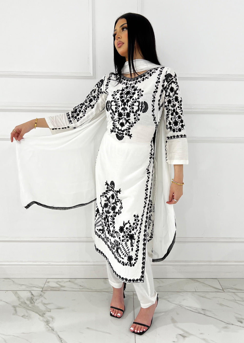 HK280 - Zareen - White Mother & Daughter Linen Outfit - Memsaab Online