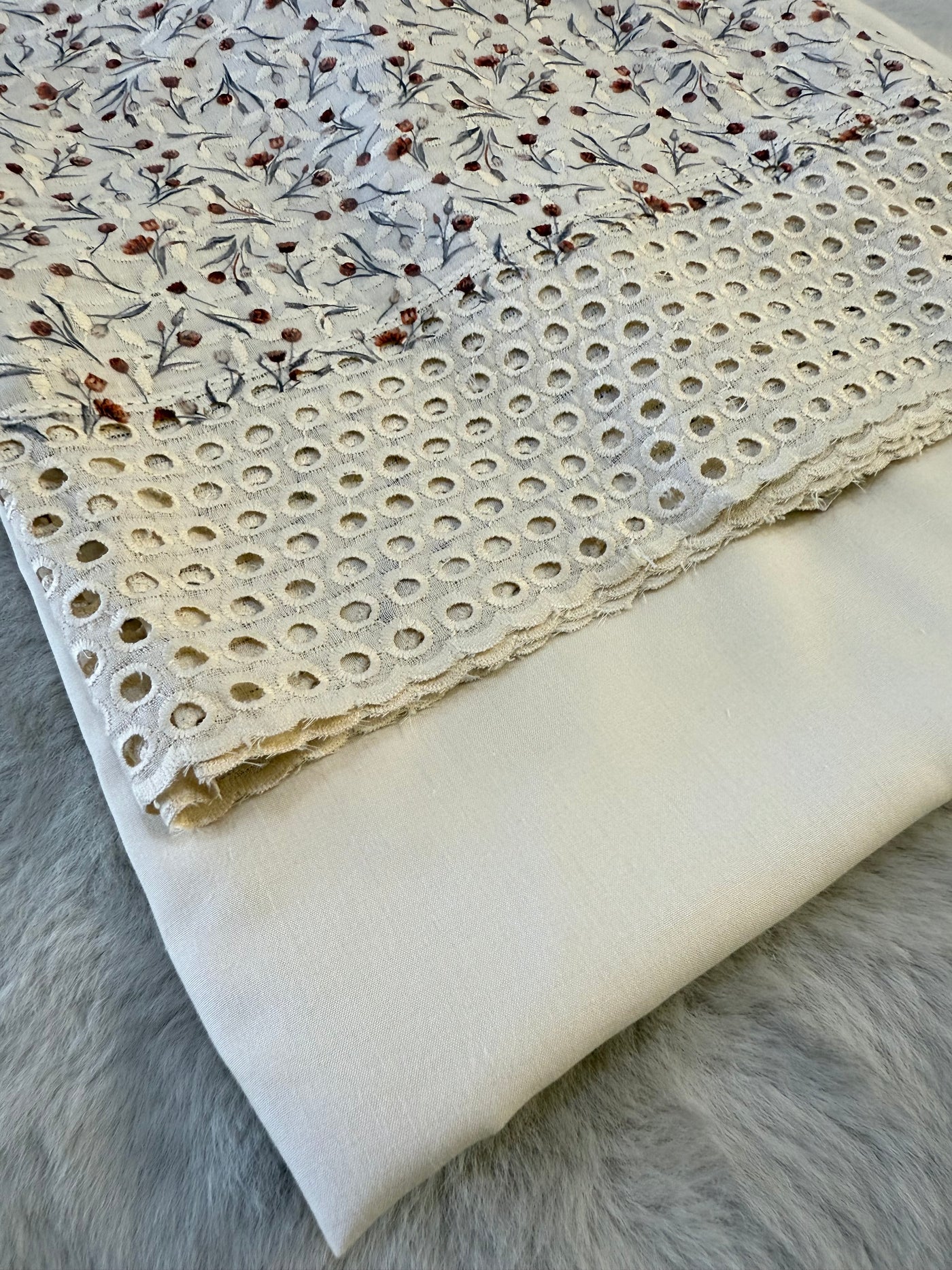 D424 -Beige Unstitched Cotton Suit - Memsaab Online