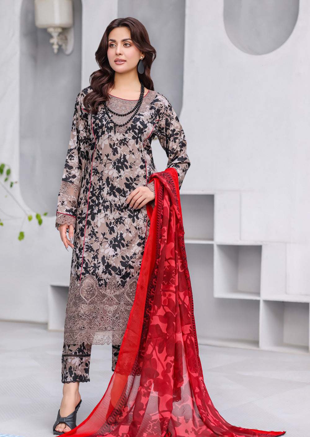 MDNA-17 - Grey Embroidered Lawn Outfit - Memsaab Online