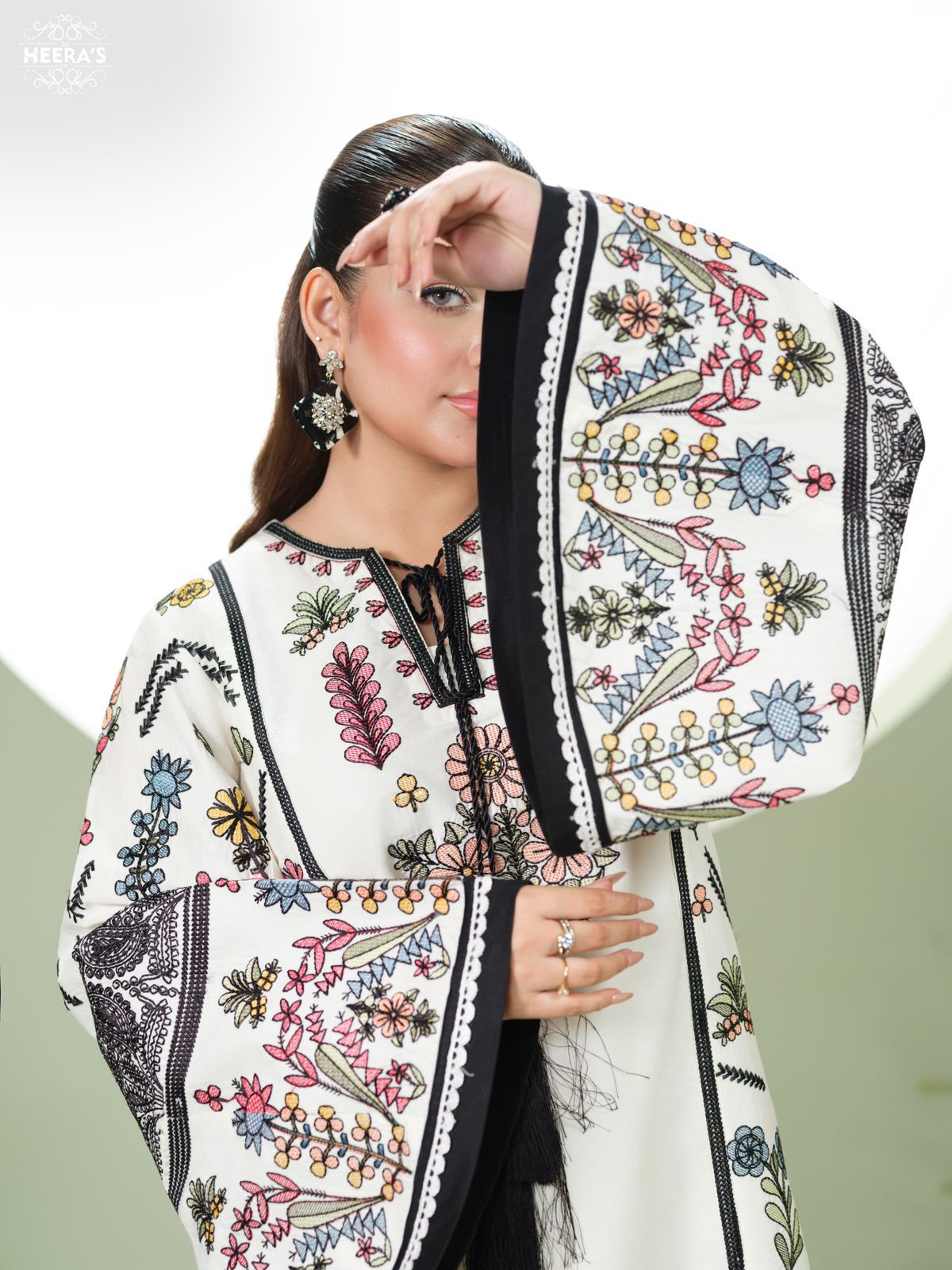 HSS-1157 - Readymade Heeras Suit - Memsaab Online