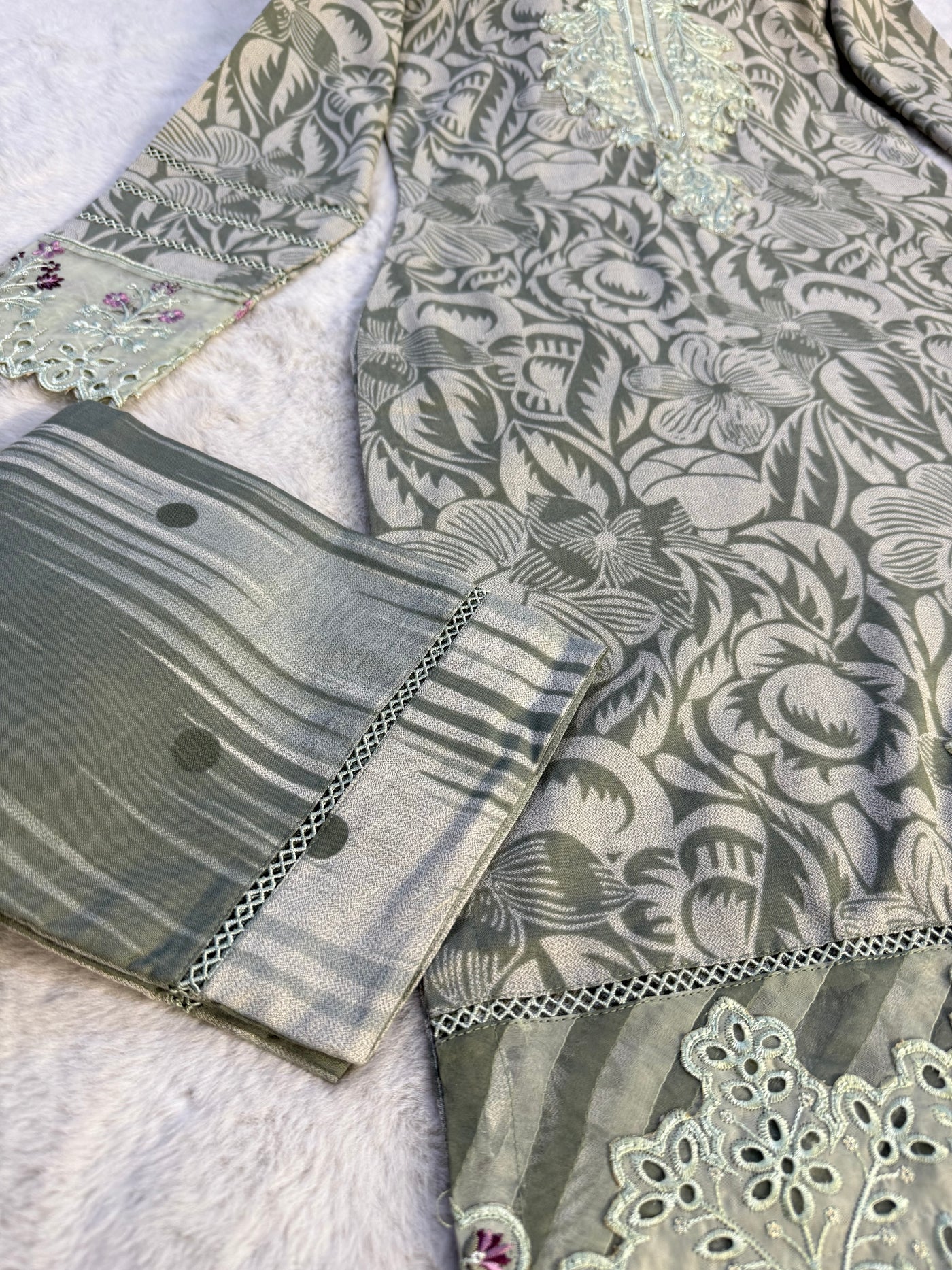 MDNA-27 - Readymade Embroidered Dhanak Outfit - Memsaab Online