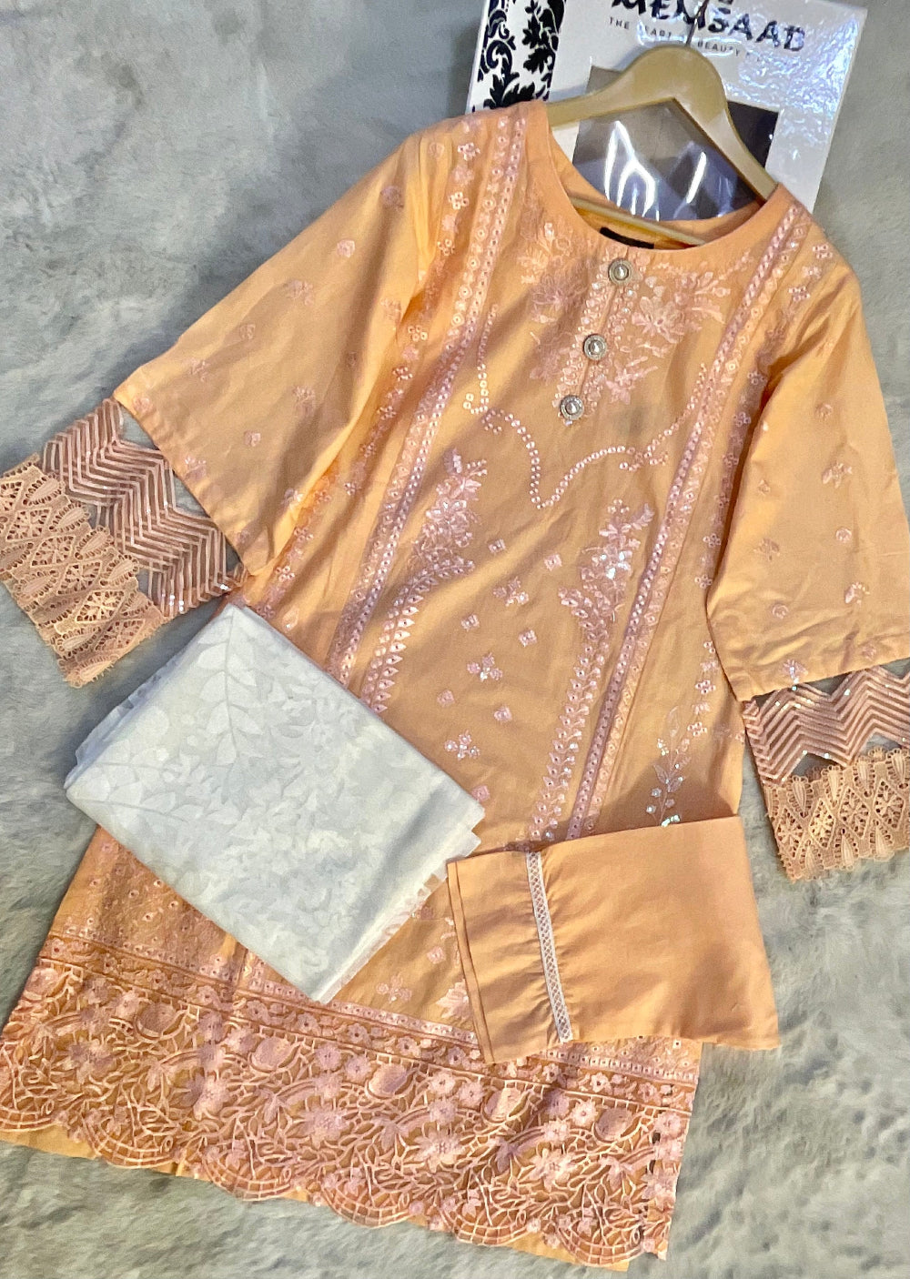 HSS-1126 - Readymade Heeras Suit