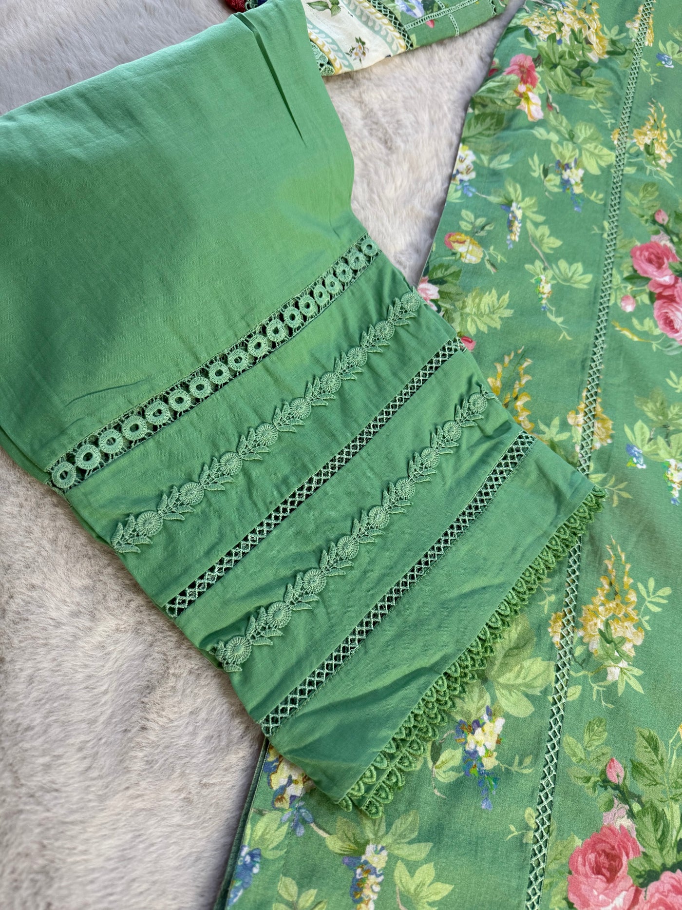 ELFECD-06-B-Pastelle-Readymade-Elaf Prints Collection 2025 - Memsaab Online
