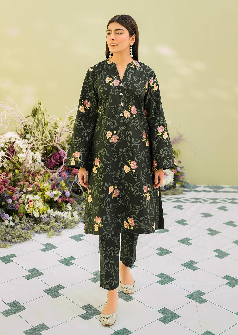 Caroline - Readymade 2 Piece Khaddar Suit - Memsaab Online