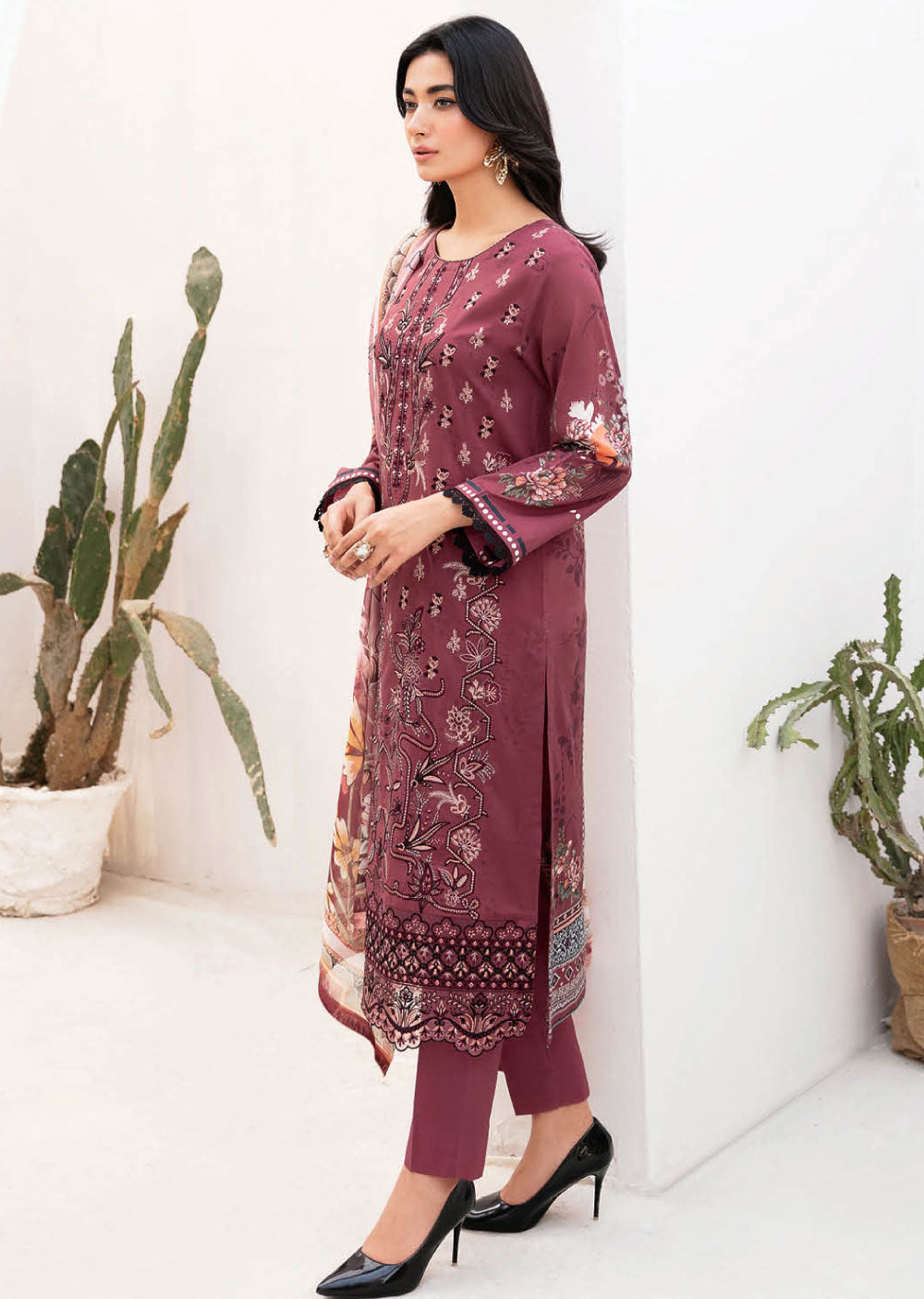 Z-1108-R - Readymade - Ramsha Mashaal Luxury Lawn Vol 11 - Memsaab Online