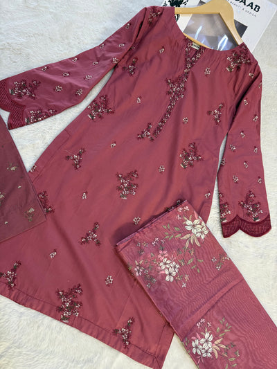 IFE-UE-469-Iznik Printed Lawn Edition 2025 - Memsaab Online