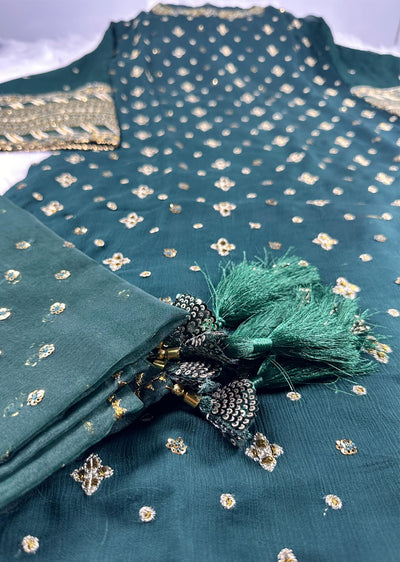 UF-395 - Readymade Jazmin Baroque Suit - Memsaab Online