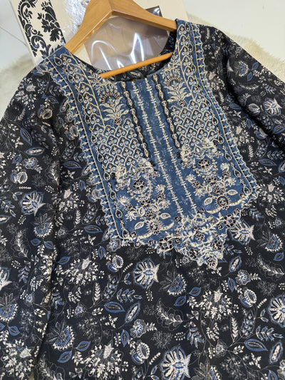 HSS-14 - Readymade Heeras Suit - Memsaab Online