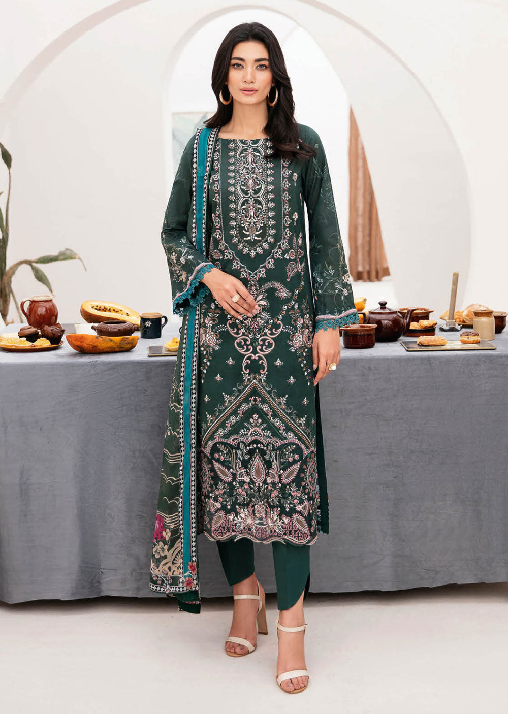 Z-1109-R - Readymade - Ramsha Mashaal Luxury Lawn Vol 11 - Memsaab Online