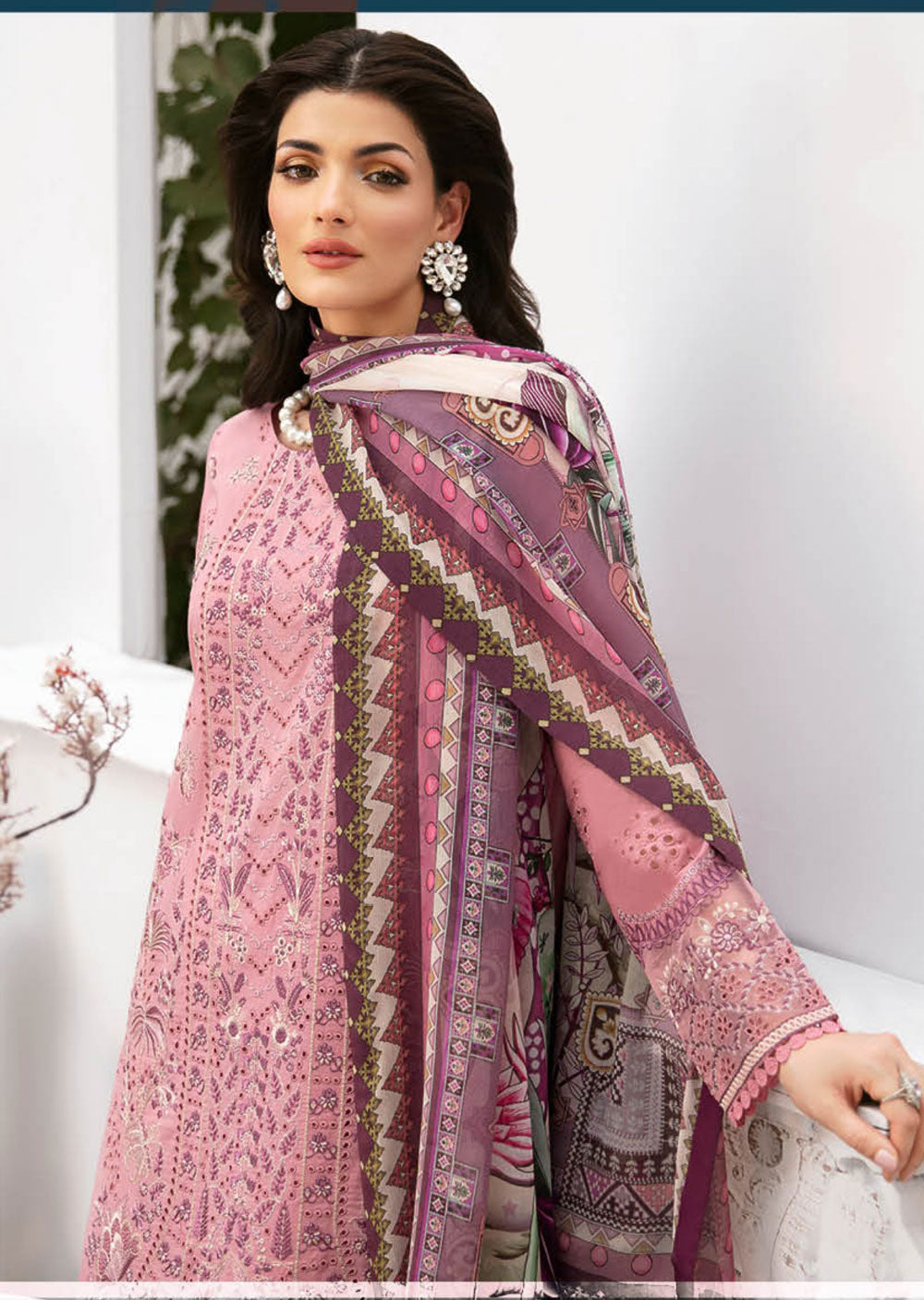 Z-909-R - Readymade - Ramsha Andaaz Luxury Lawn Vol 9 2024 - Memsaab Online