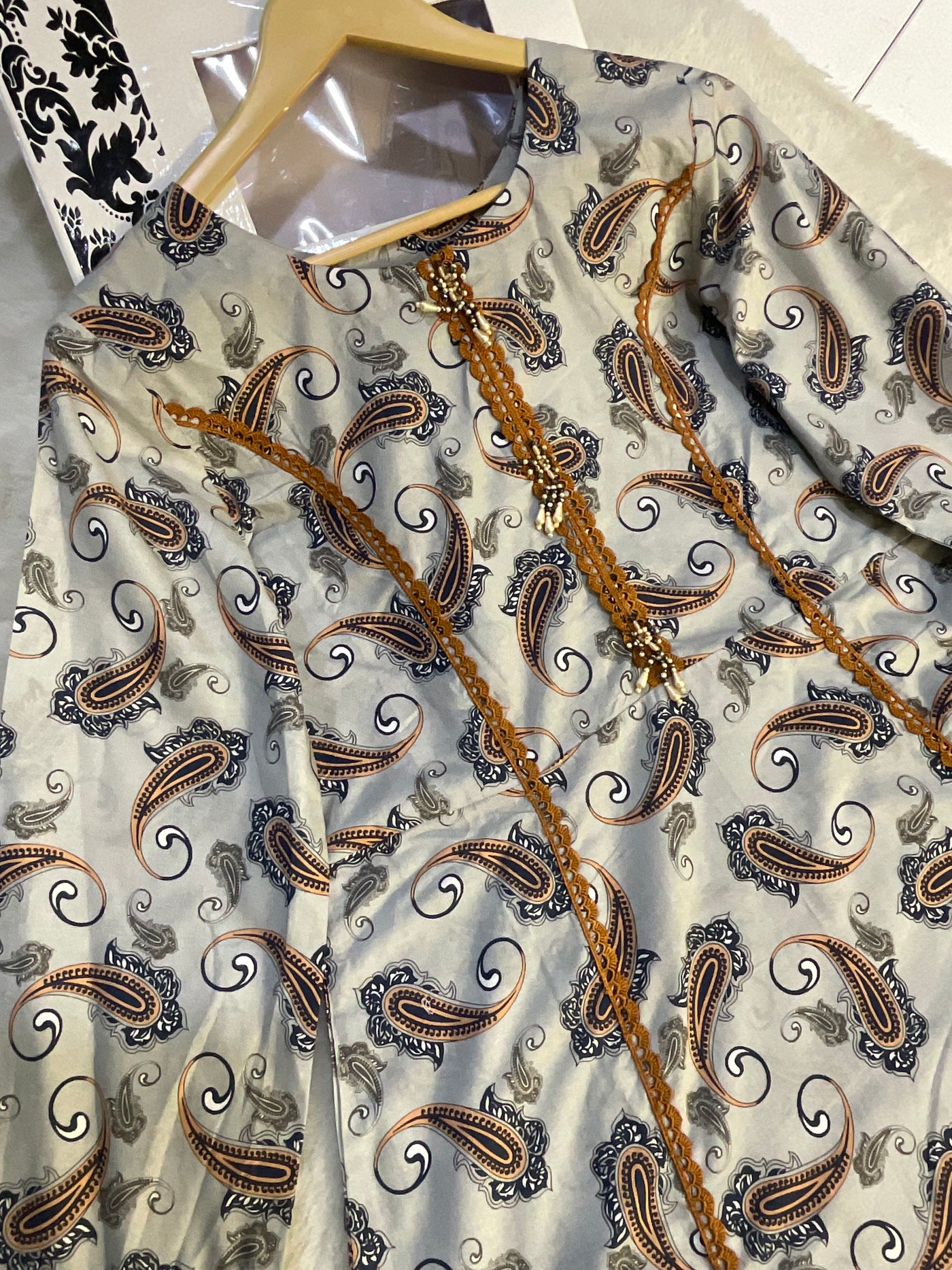 HSS-1124 - Readymade Heeras Suit