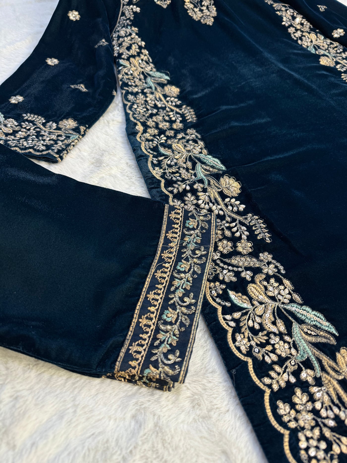 BPH-205 - Readymade Velvet Suit - Memsaab Online
