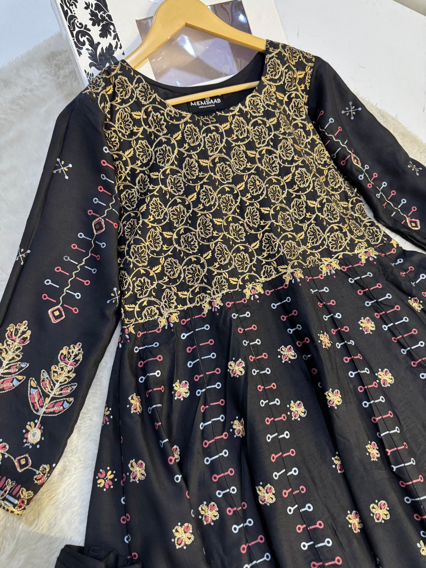 HK244 Envi - Readymade Dress Suit - Memsaab Online