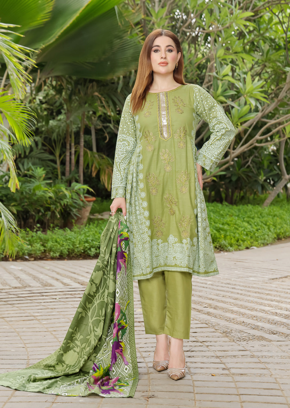 AMT5115 - Green Readymade Linen Shawl Suit - Memsaab Online